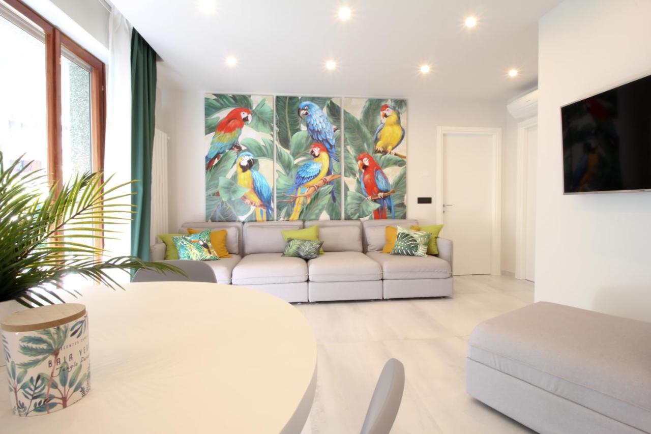 Parrots & Palms Apartment Bordighera Bagian luar foto