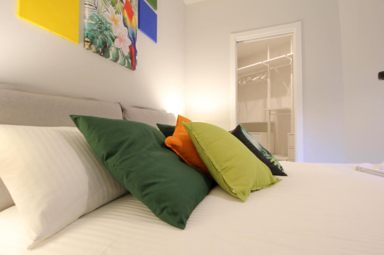 Parrots & Palms Apartment Bordighera Bagian luar foto