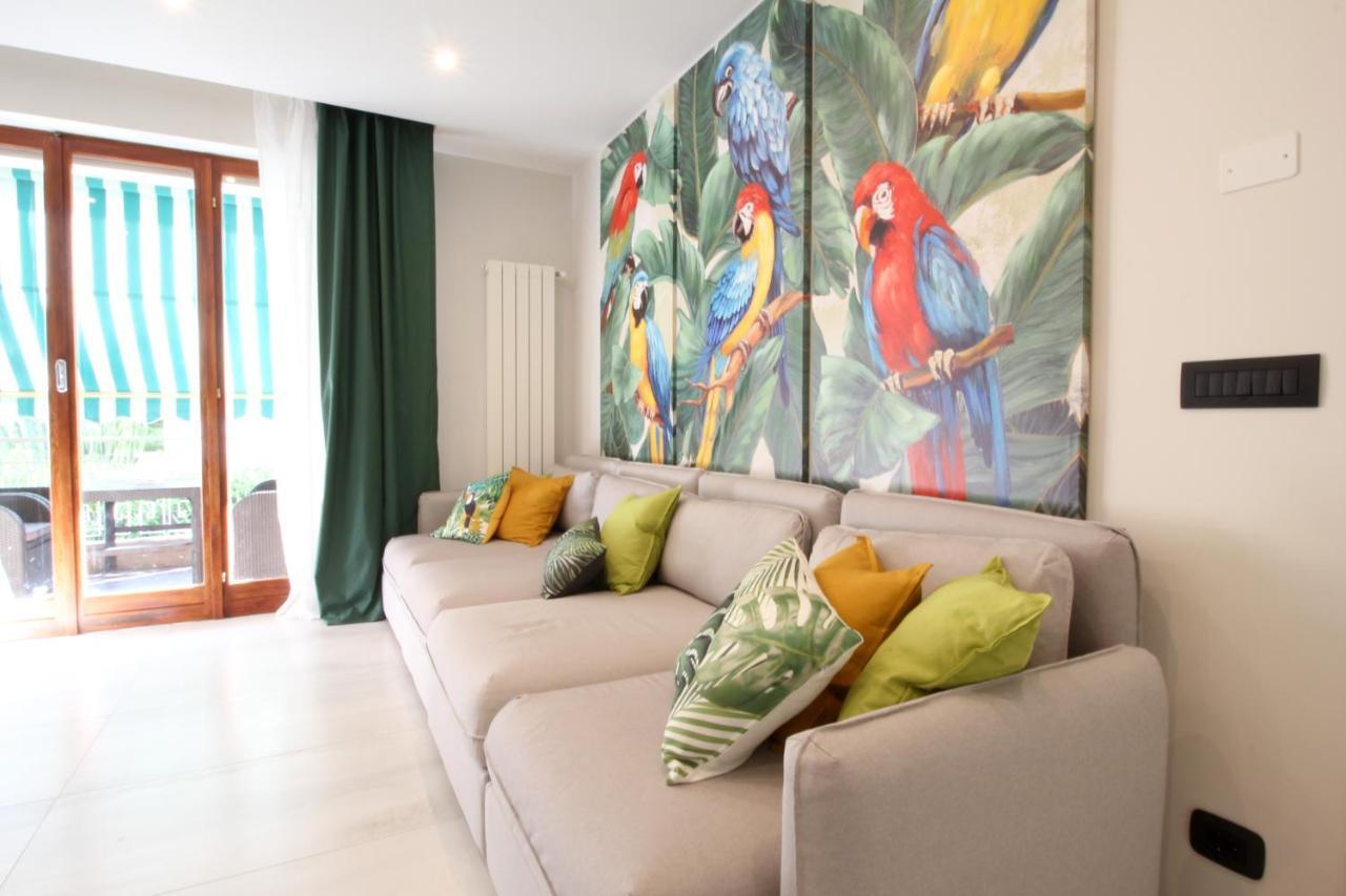 Parrots & Palms Apartment Bordighera Bagian luar foto